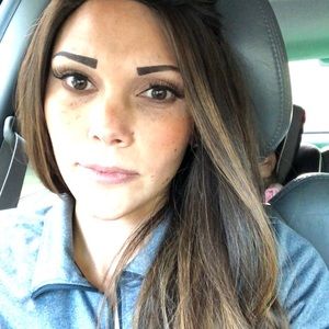 Meet your Posher, Caryn